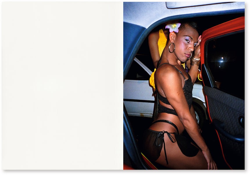 WOW<br>Mario Testino
